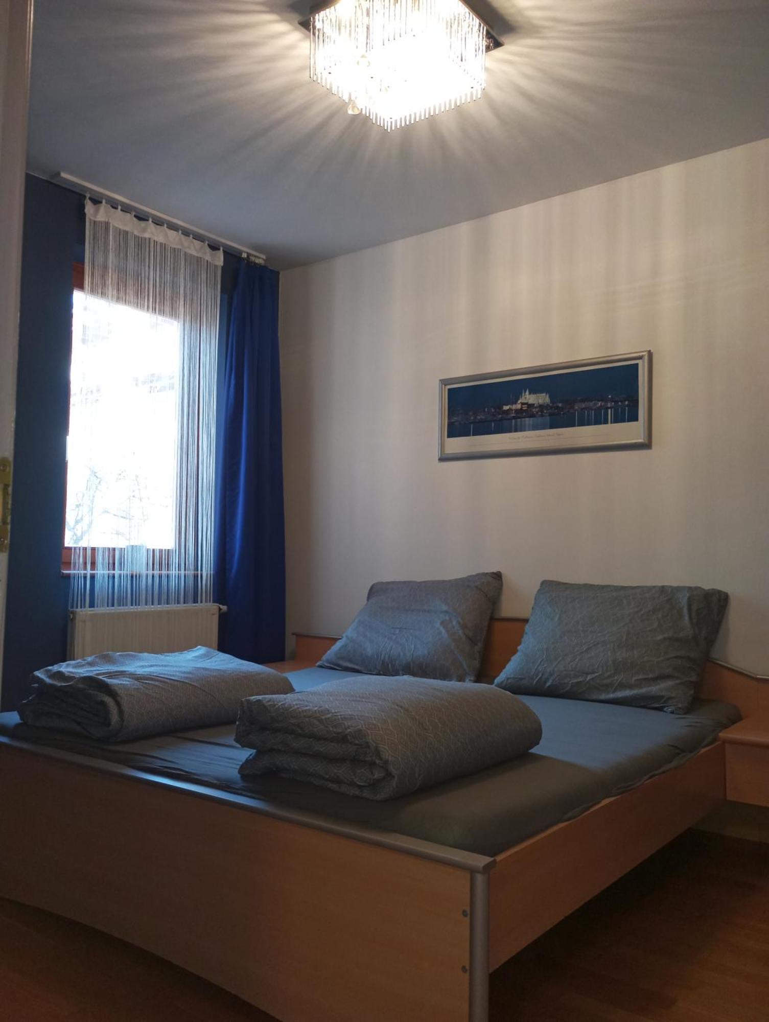 Zen Apartman Budakalasz Bagian luar foto